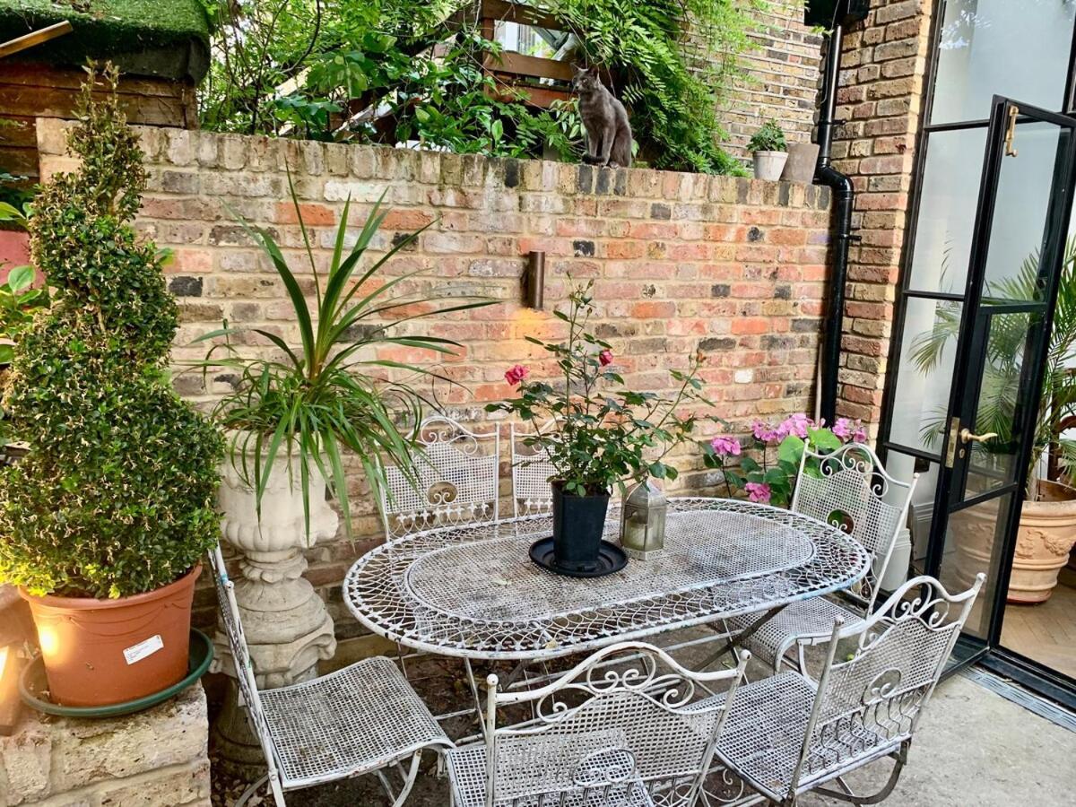 Luxury Town House In The Heart Of Clapton Apartment London